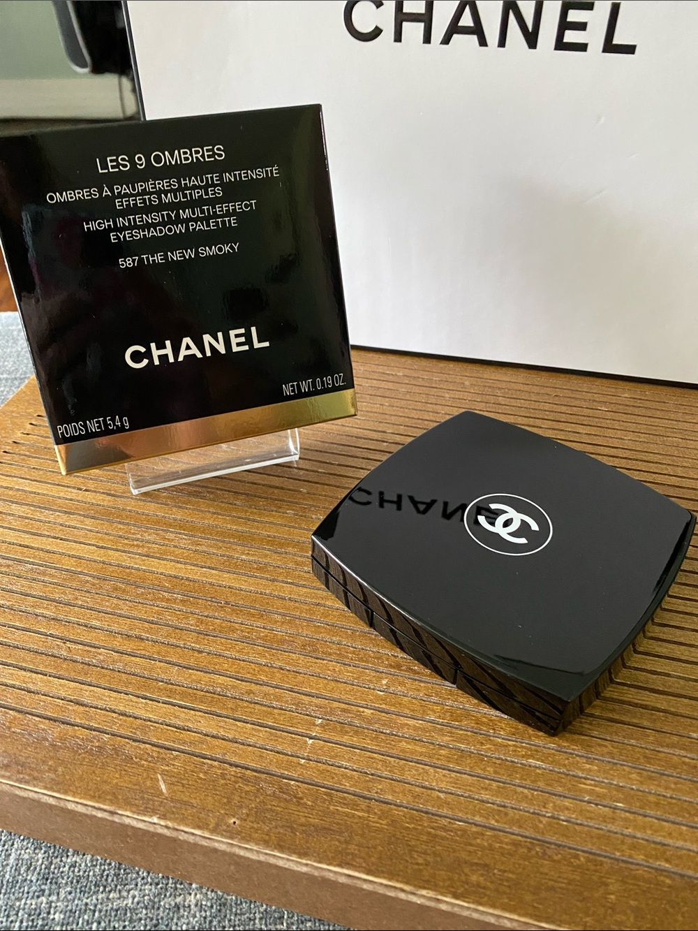 Chanel Les 9 Ombres Eyeshadow Palette - Picture 4 of 11